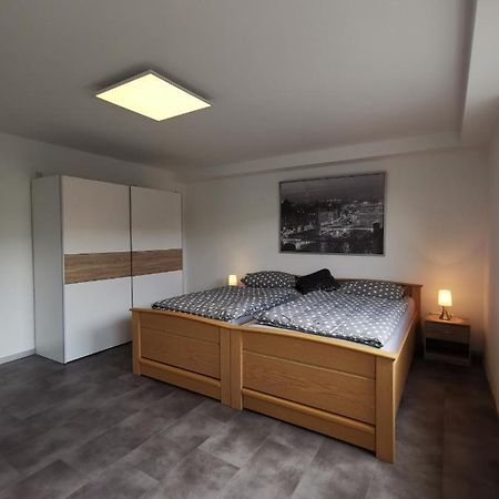 Moderne Wohnung Mit Terrasse Und Eigenem Zugang. Remscheid Dış mekan fotoğraf