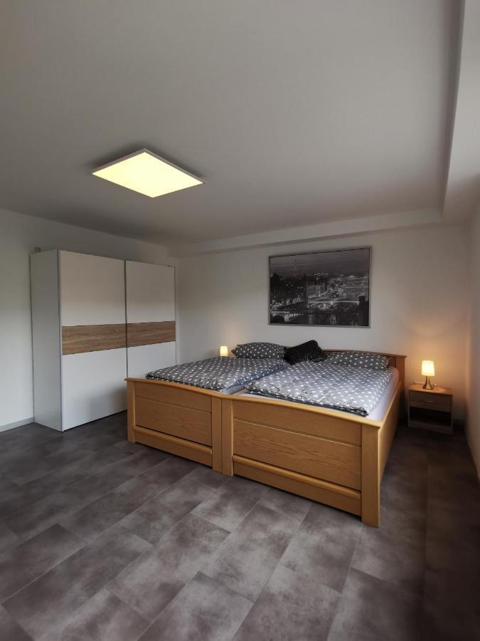 Moderne Wohnung Mit Terrasse Und Eigenem Zugang. Remscheid Dış mekan fotoğraf